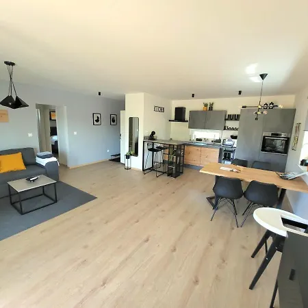 Villa Ruza: Pet-friendly Istrian Retreat With Pool And Playground *