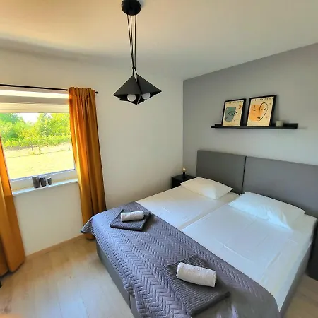 Ruza: Pet-friendly Istrian Retreat With Pool And Playground Villa Labin (Istria)