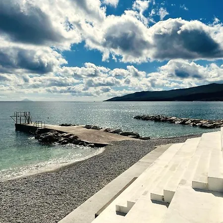 Ruza: Pet-friendly Istrian Retreat With Pool And Playground * Labin (Istria)