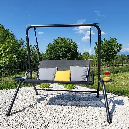 Ruza: Pet-friendly Istrian Retreat With Pool And Playground *