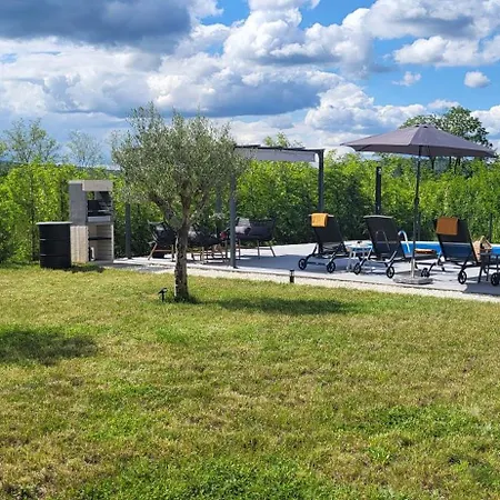 Villa Ruza: Pet-friendly Istrian Retreat With Pool And Playground