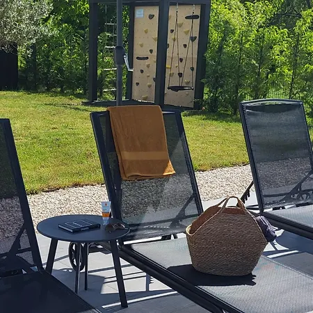 Ruza: Pet-friendly Istrian Retreat With Pool And Playground *