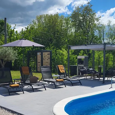 Villa Ruza: Pet-friendly Istrian Retreat With Pool And Playground Labin (Istria)