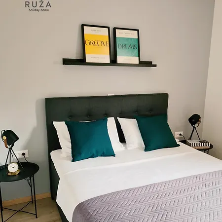 Ruza, Pet Friendly With Private Pool And Playground In Istria, Saturdays Check In And Out * Labin (Istria)
